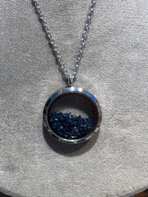 Sapphire shaker necklace